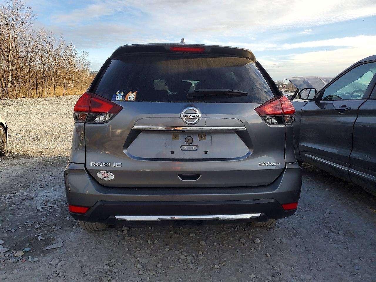 2017 NISSAN ROGUE S photo 6