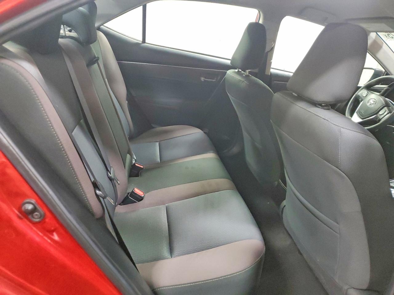 2018 TOYOTA COROLLA L photo 10