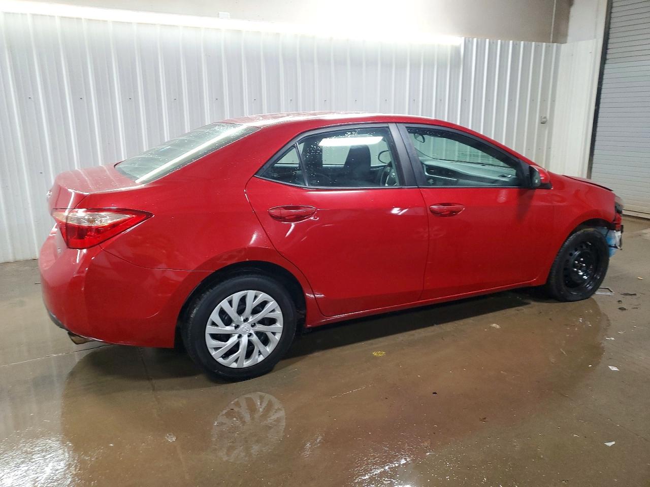 2018 TOYOTA COROLLA L photo 3