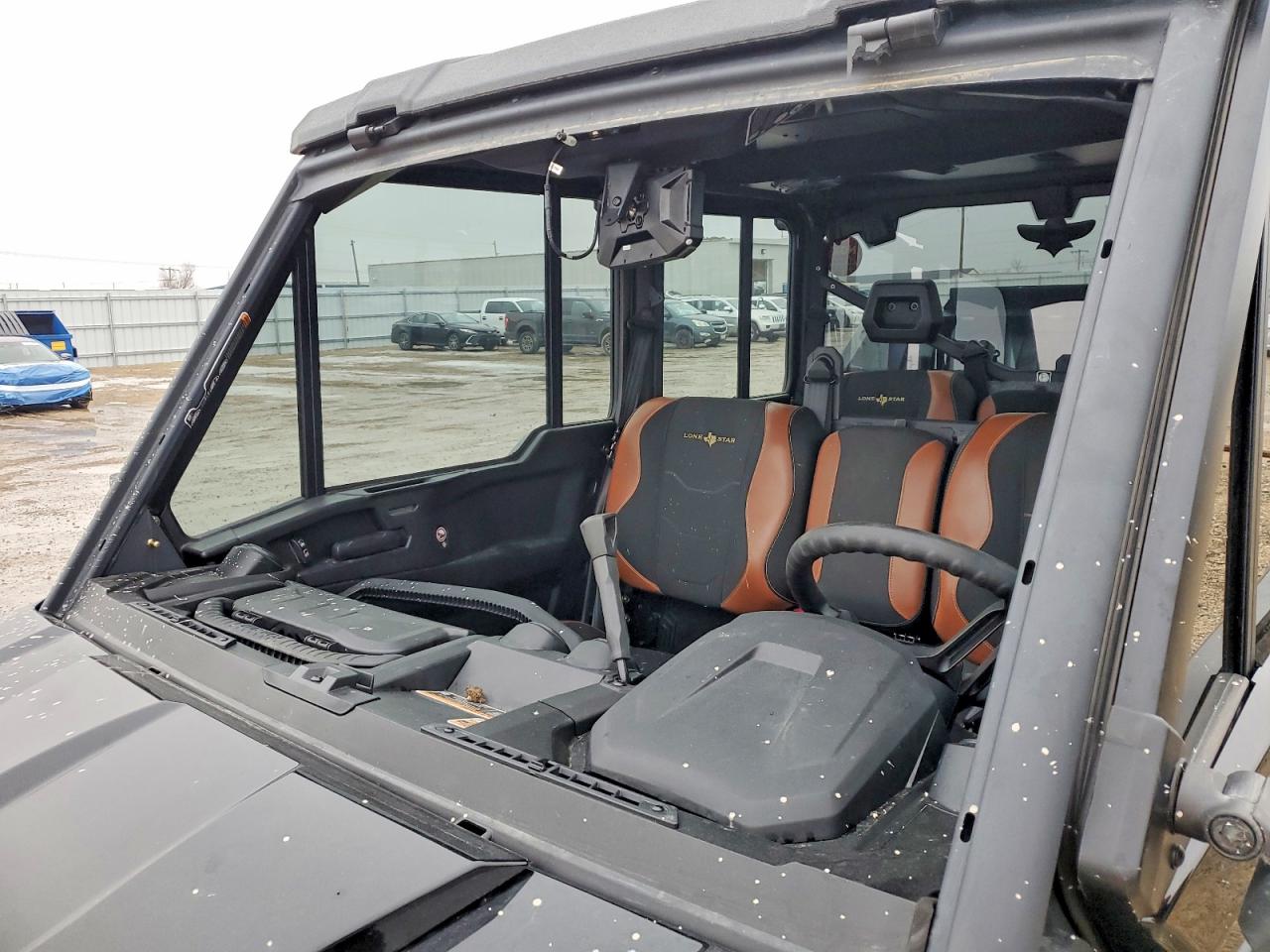 2024 CAN-AM DEFENDER UTILITY VEHICLE photo 25