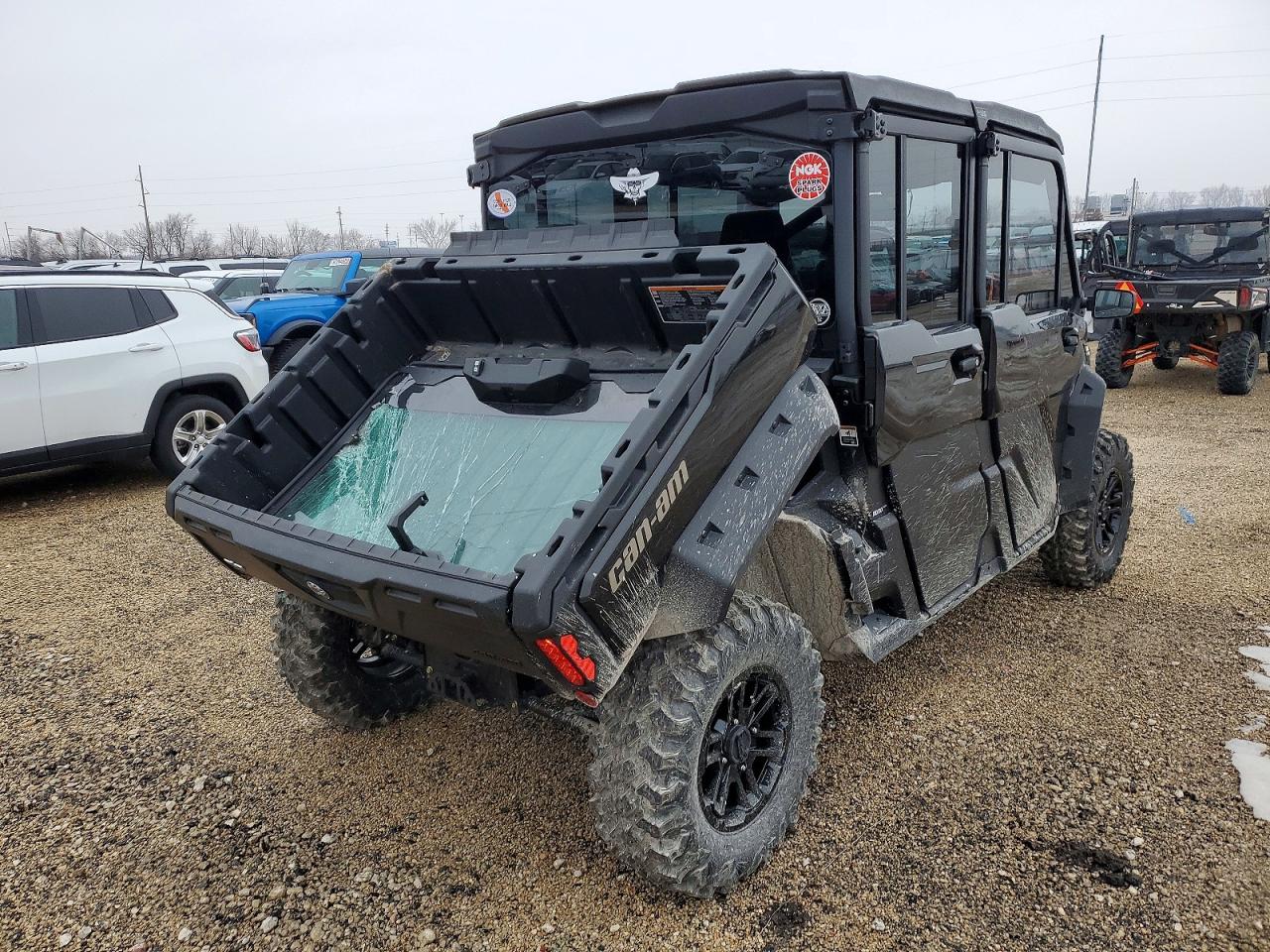 2024 CAN-AM DEFENDER UTILITY VEHICLE photo 10