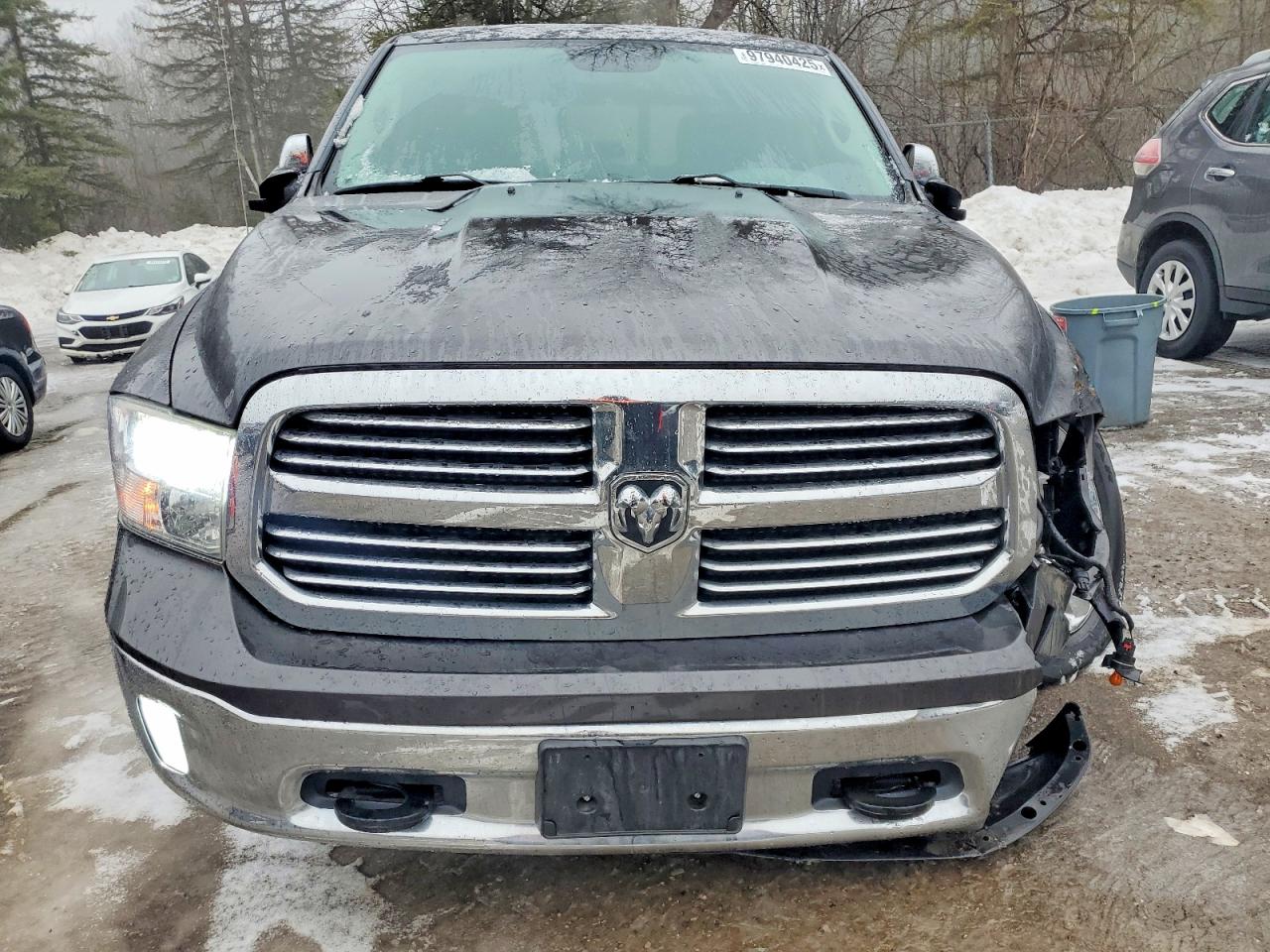2016 RAM 1500 SLT photo 5