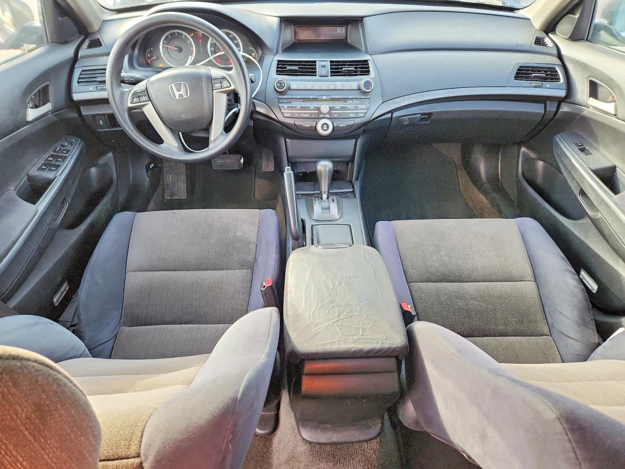 2010 HONDA ACCORD LX photo 15