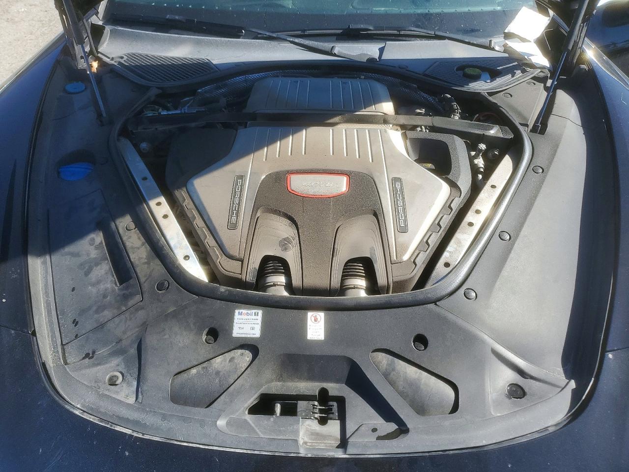 2018 PORSCHE PANAMERA TURBO photo 21
