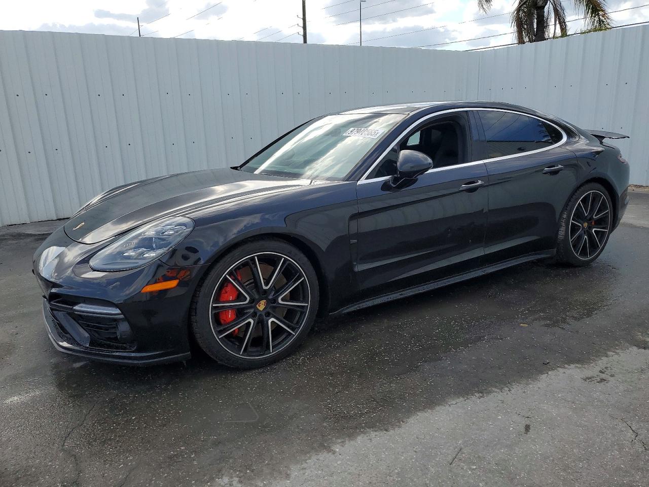 2018 PORSCHE PANAMERA