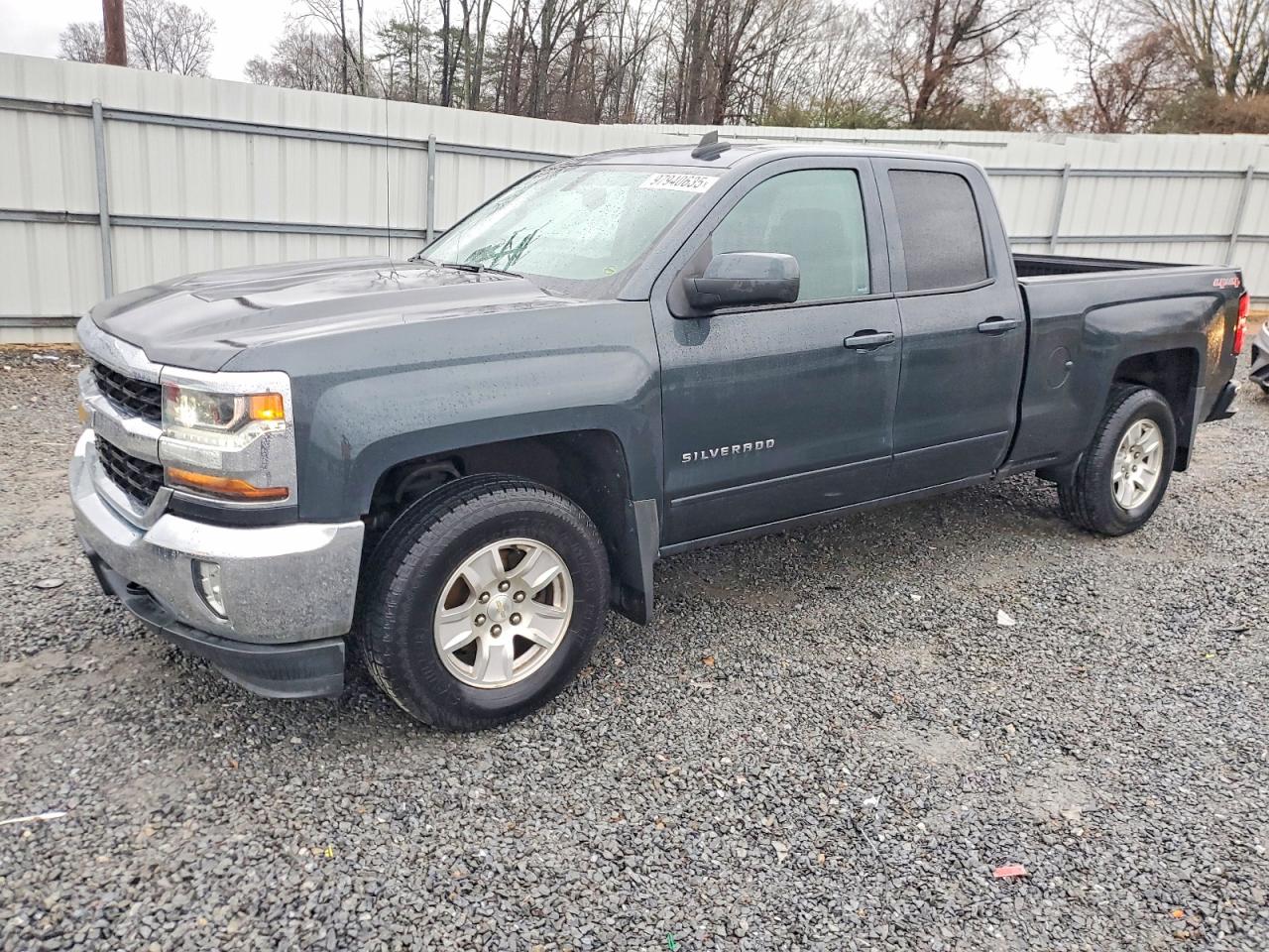 2017 CHEVROLET SILVERADO