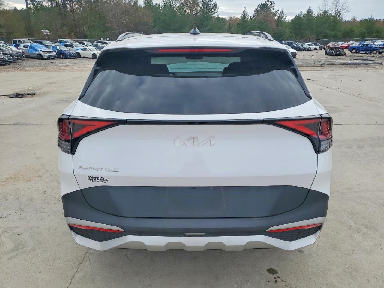2025 KIA SPORTAGE EX photo 6