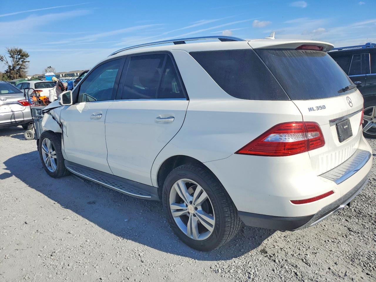 2015 MERCEDES-BENZ ML 350 4MATIC photo 4