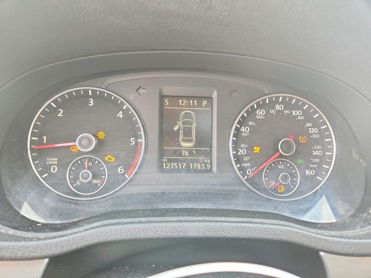 2015 VOLKSWAGEN PASSAT SE photo 17