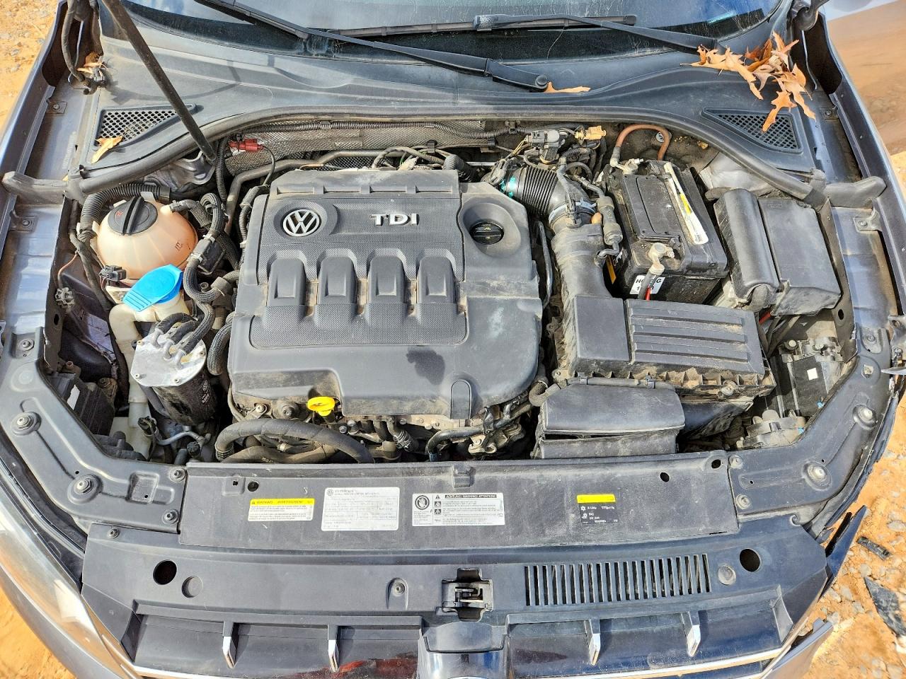 2015 VOLKSWAGEN PASSAT SE photo 21