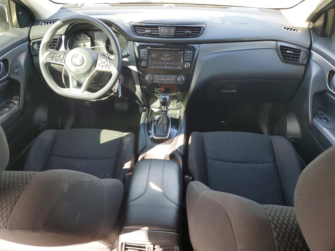2020 NISSAN ROGUE SPORT S photo 8