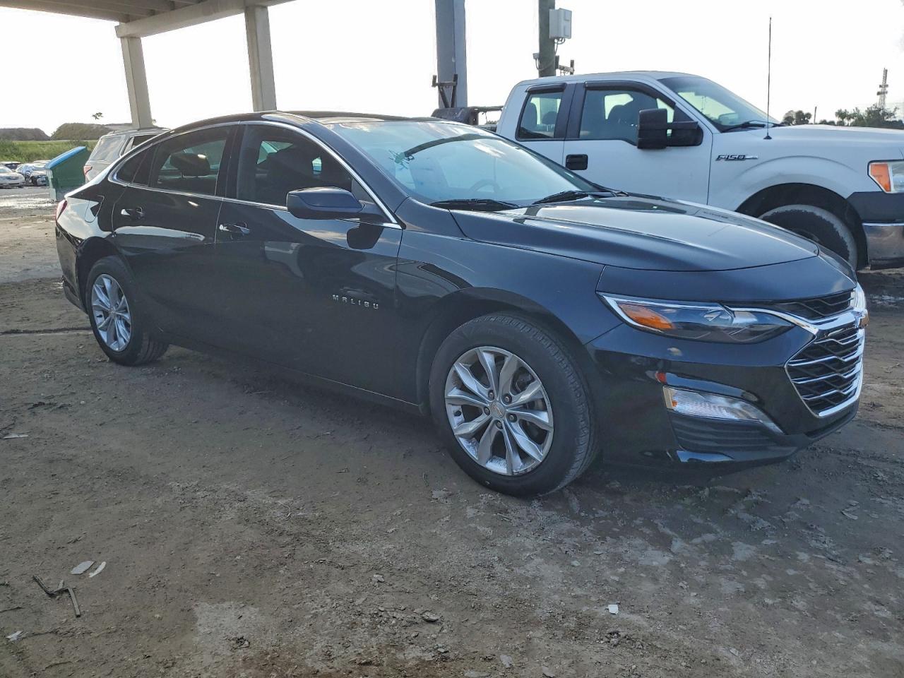 2023 CHEVROLET MALIBU LT photo 7