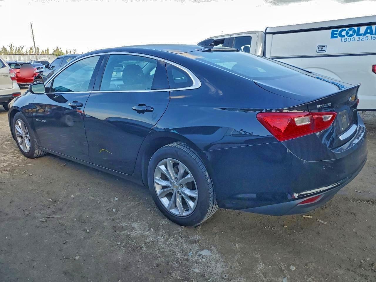 2023 CHEVROLET MALIBU LT photo 3