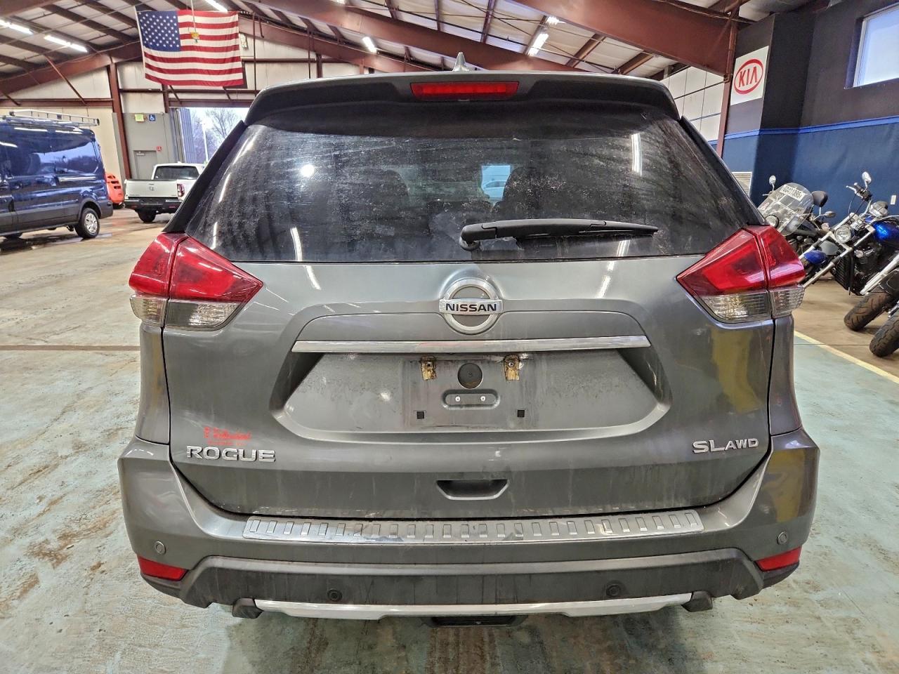 2020 NISSAN ROGUE S photo 11