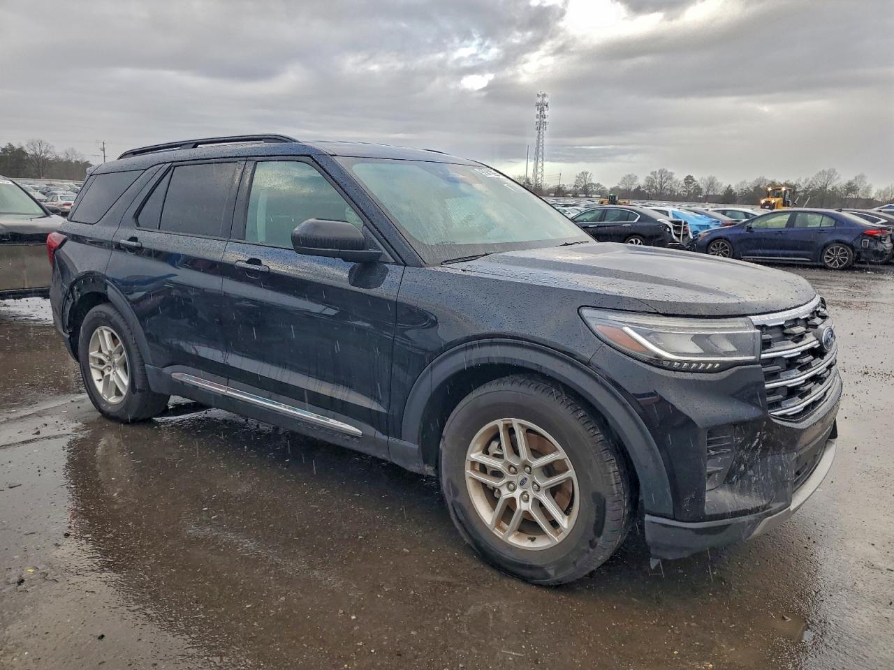 2025 FORD EXPLORER ACTIVE photo 4