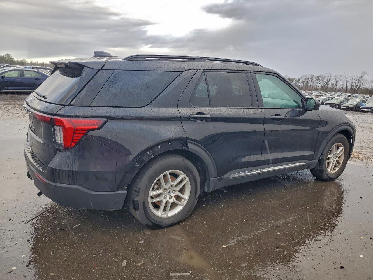 2025 FORD EXPLORER ACTIVE photo 3