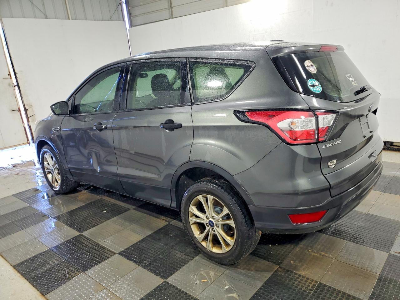 2018 FORD ESCAPE S photo 2