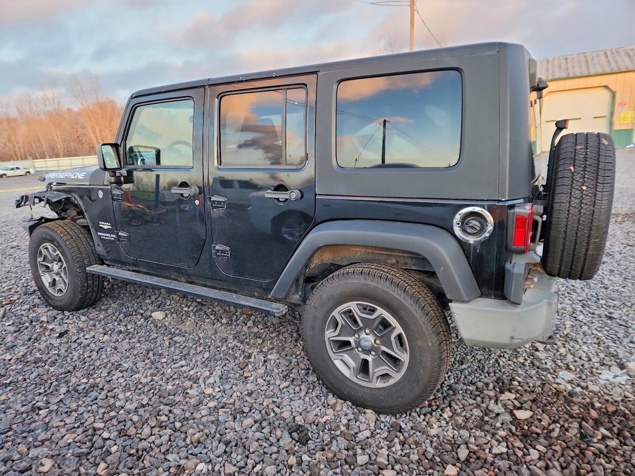 2009 JEEP WRANGLER UNLIMITED SAHARA photo 5