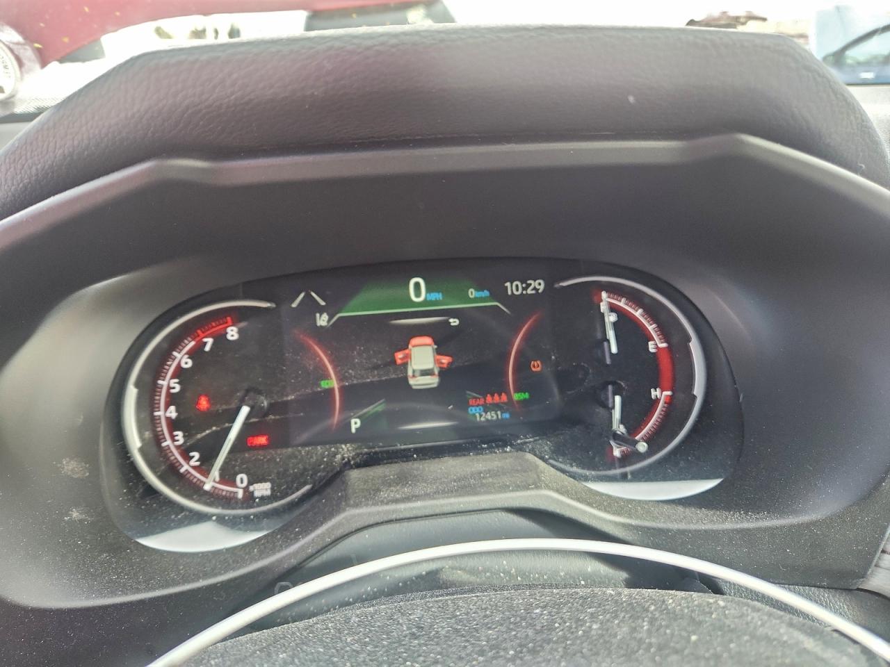 2024 TOYOTA RAV4 XLE photo 17