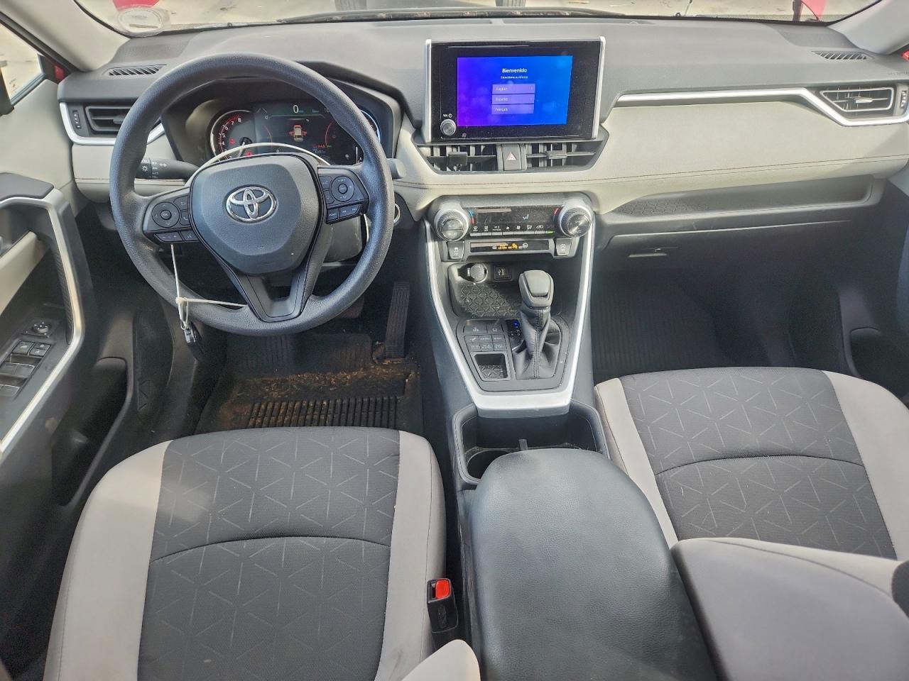 2024 TOYOTA RAV4 XLE photo 15