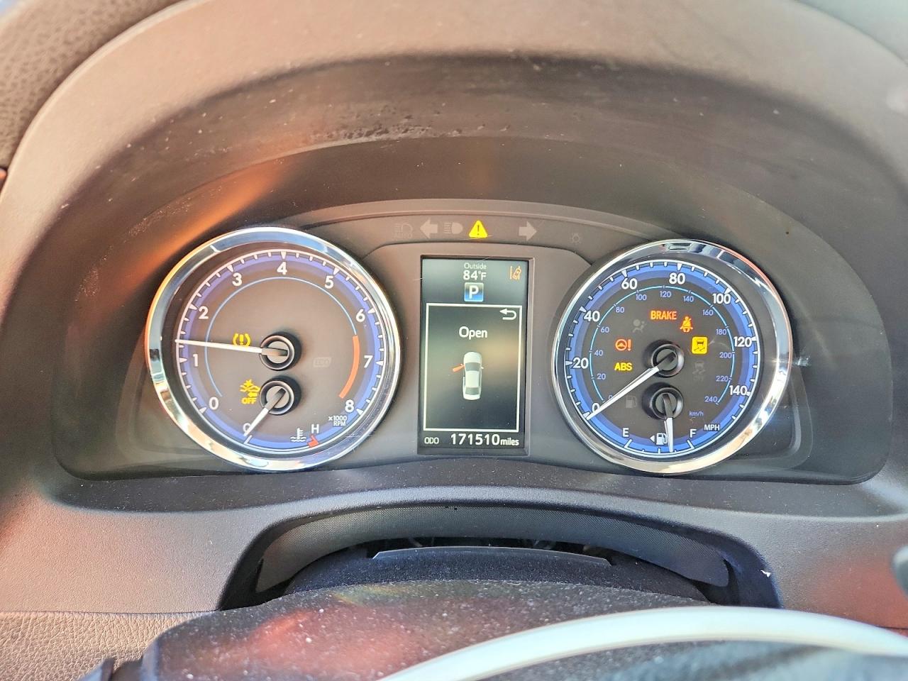 2018 TOYOTA COROLLA L photo 17