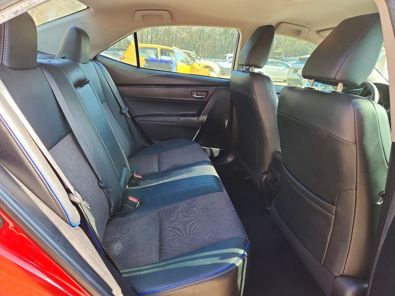 2018 TOYOTA COROLLA L photo 19