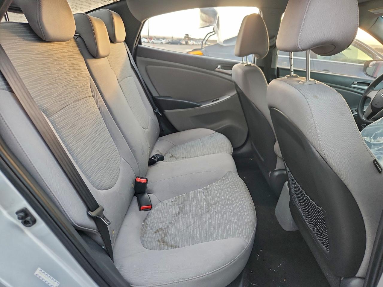 2015 HYUNDAI ACCENT GLS photo 19