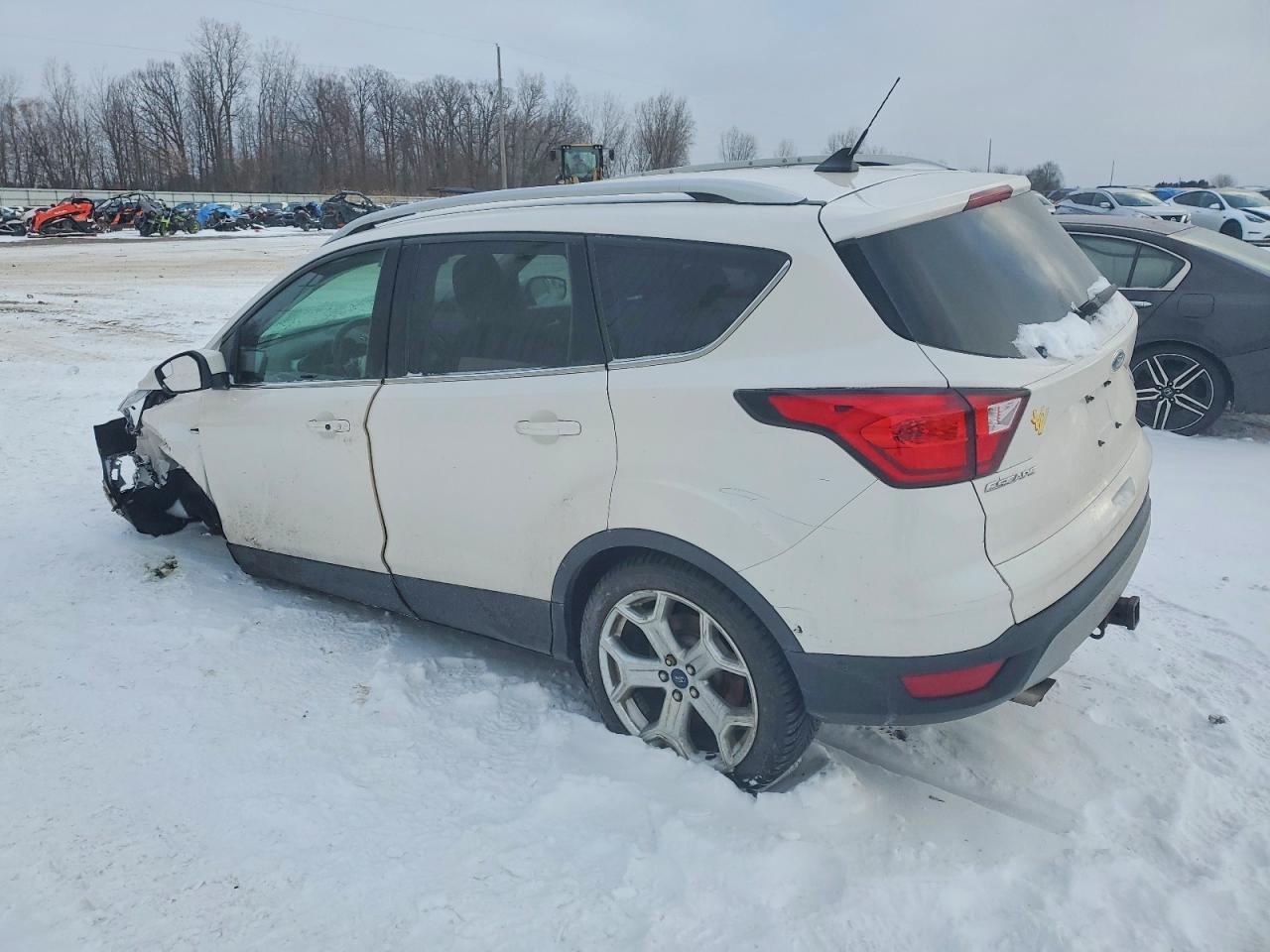 2019 FORD ESCAPE TITANIUM photo 3