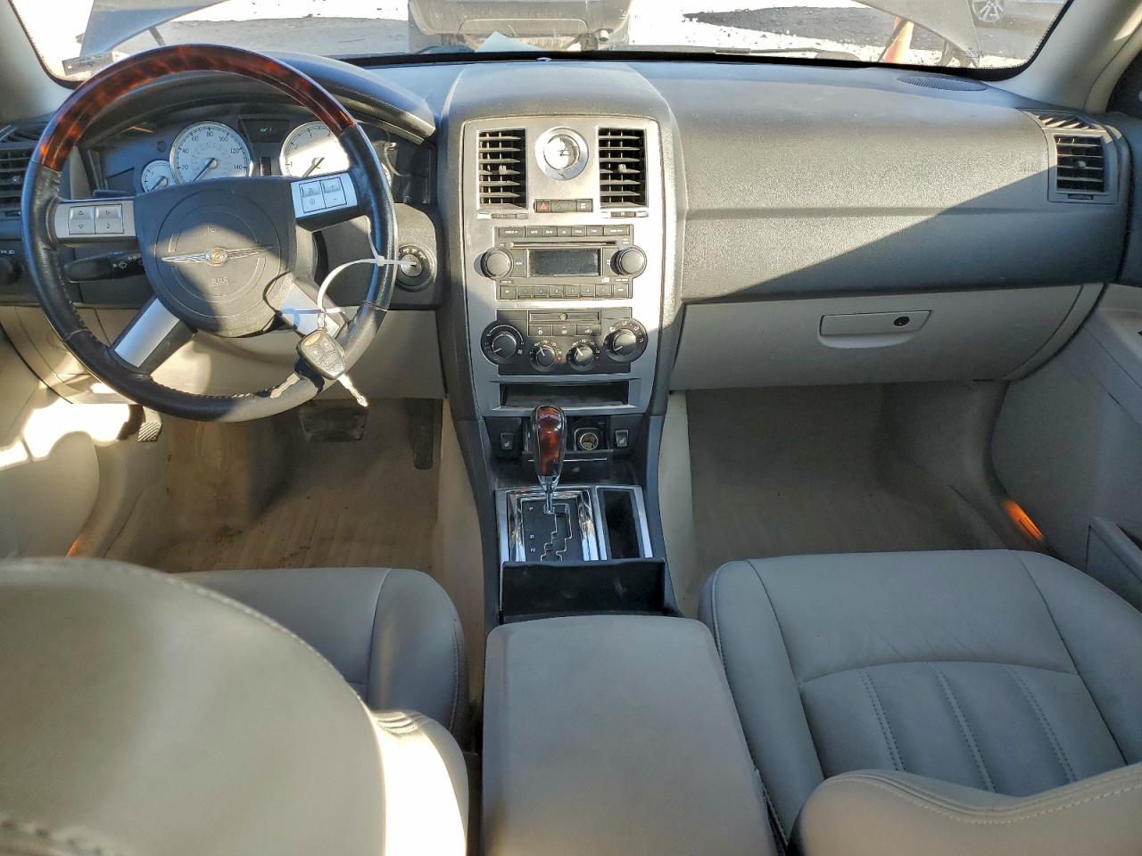 2005 CHRYSLER 300C photo 15