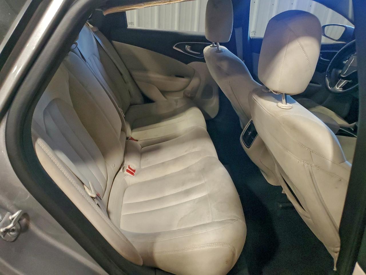 2015 CHRYSLER 200 LIMITED photo 28