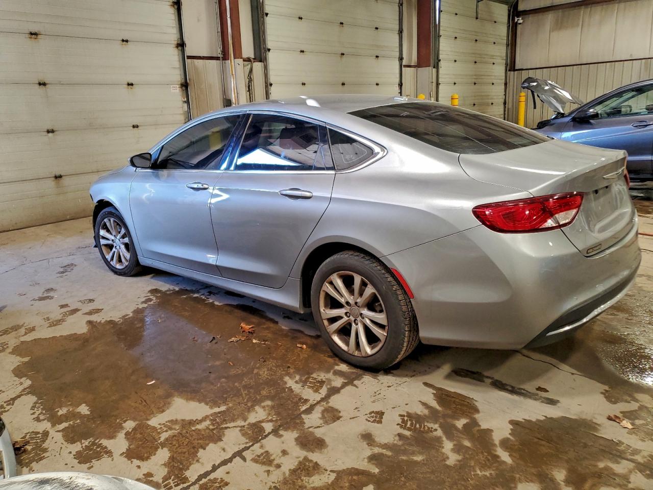 2015 CHRYSLER 200 LIMITED photo 4
