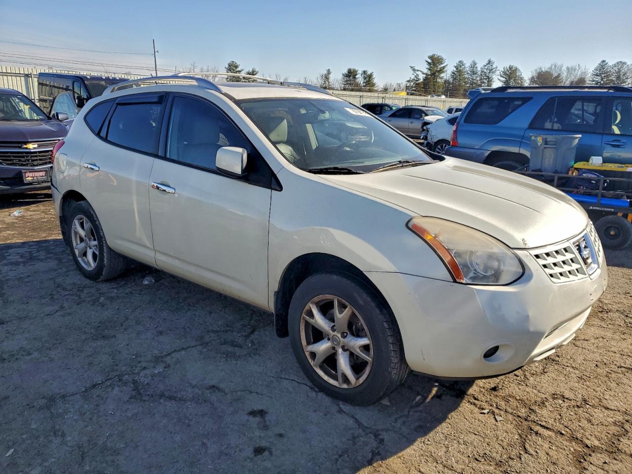 2010 NISSAN ROGUE S photo 4