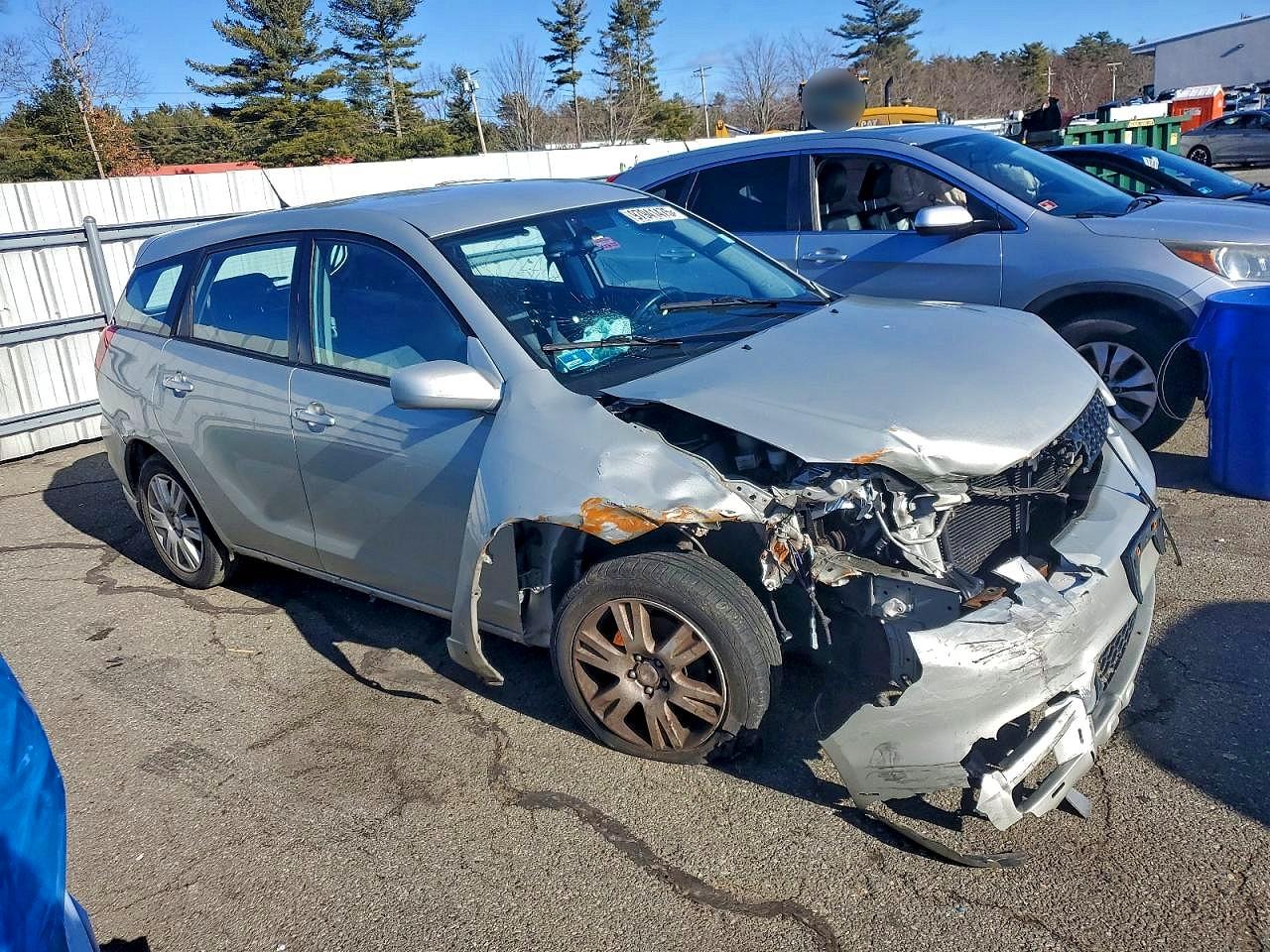 2004 TOYOTA COROLLA MATRIX XR photo 4