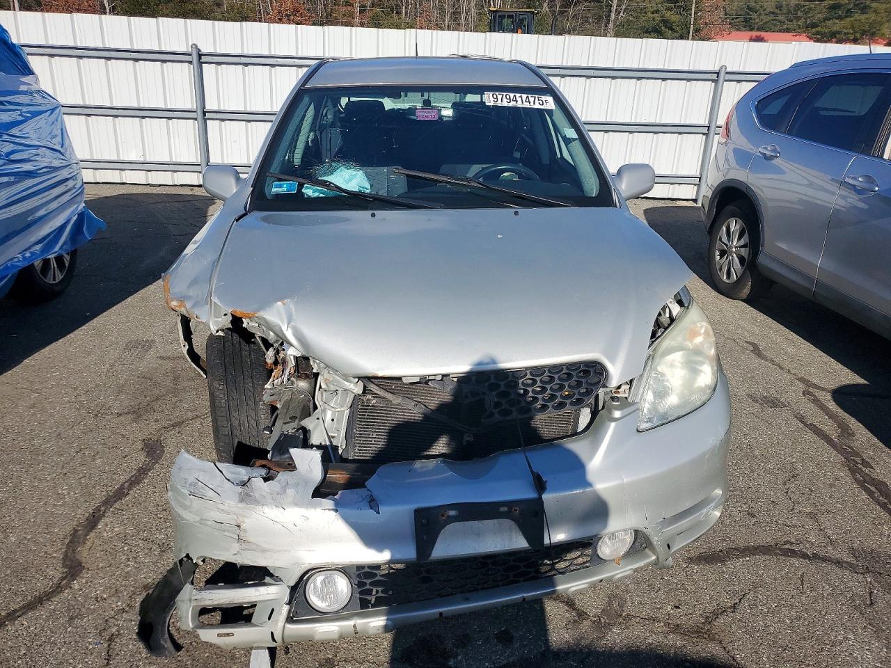 2004 TOYOTA COROLLA MATRIX XR photo 5
