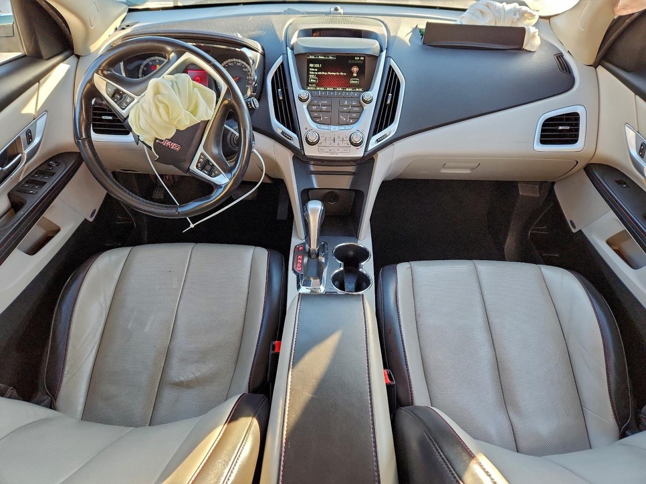 2015 GMC TERRAIN SLT photo 15