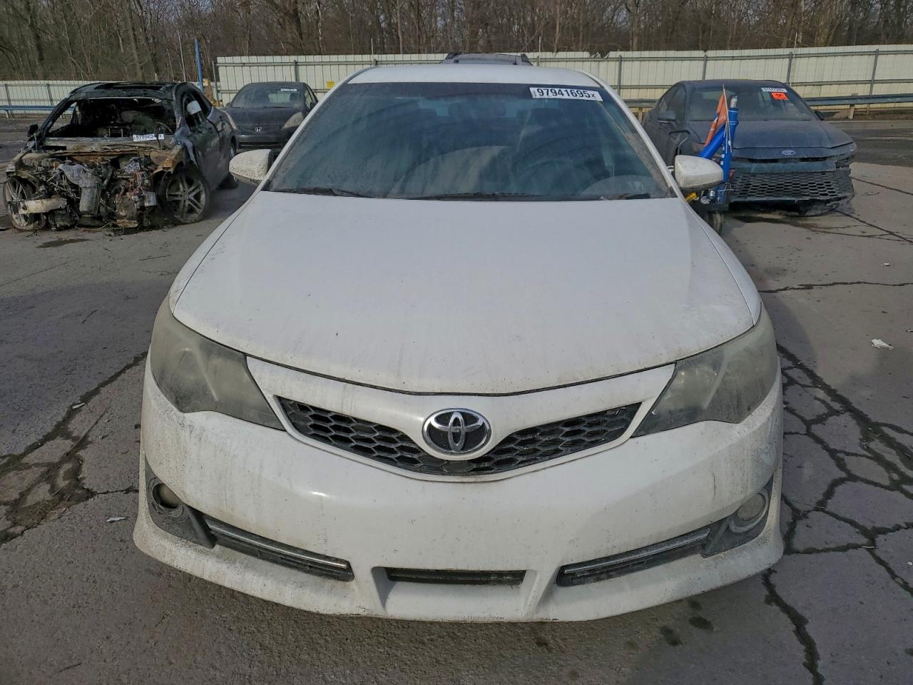 2013 TOYOTA CAMRY L photo 13