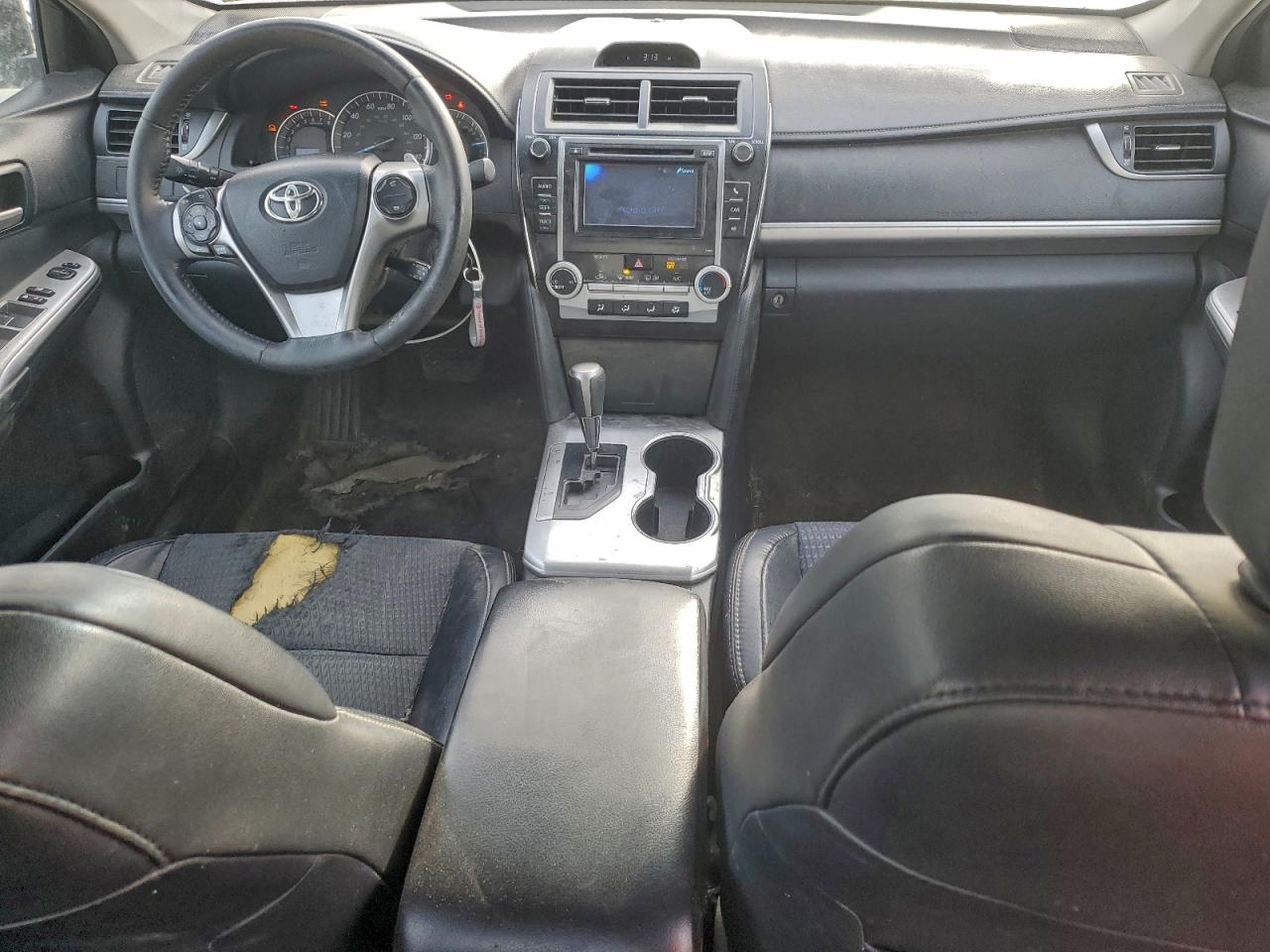 2013 TOYOTA CAMRY L photo 22