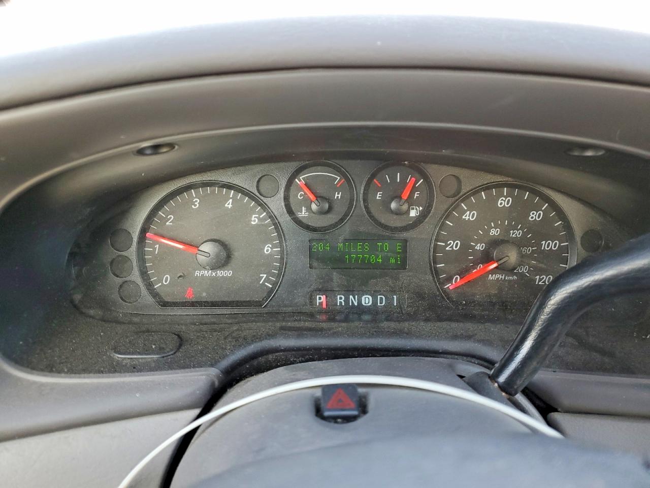2005 FORD TAURUS SE photo 25