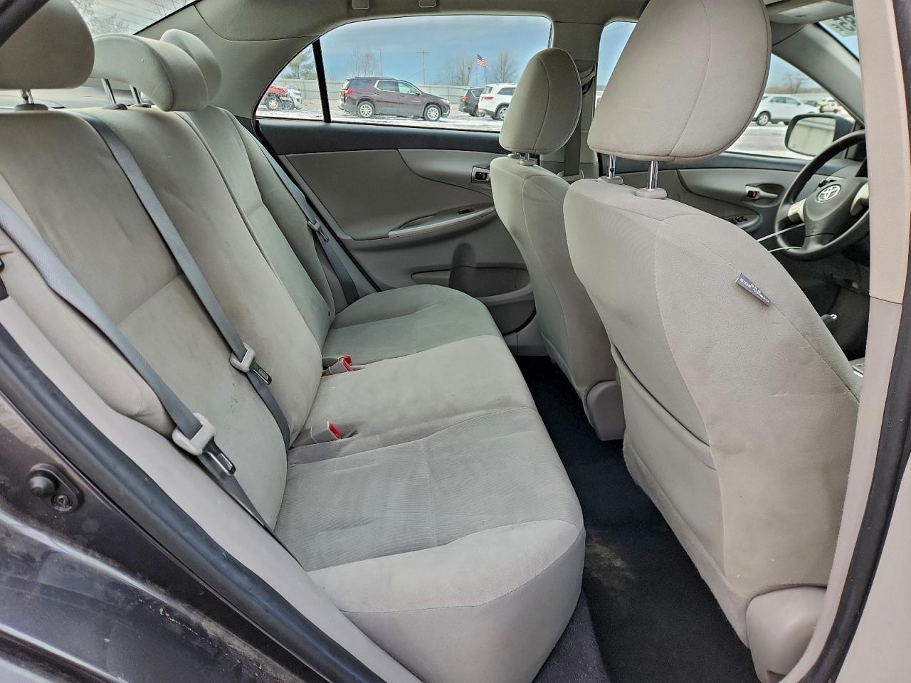 2013 TOYOTA COROLLA BASE photo 19