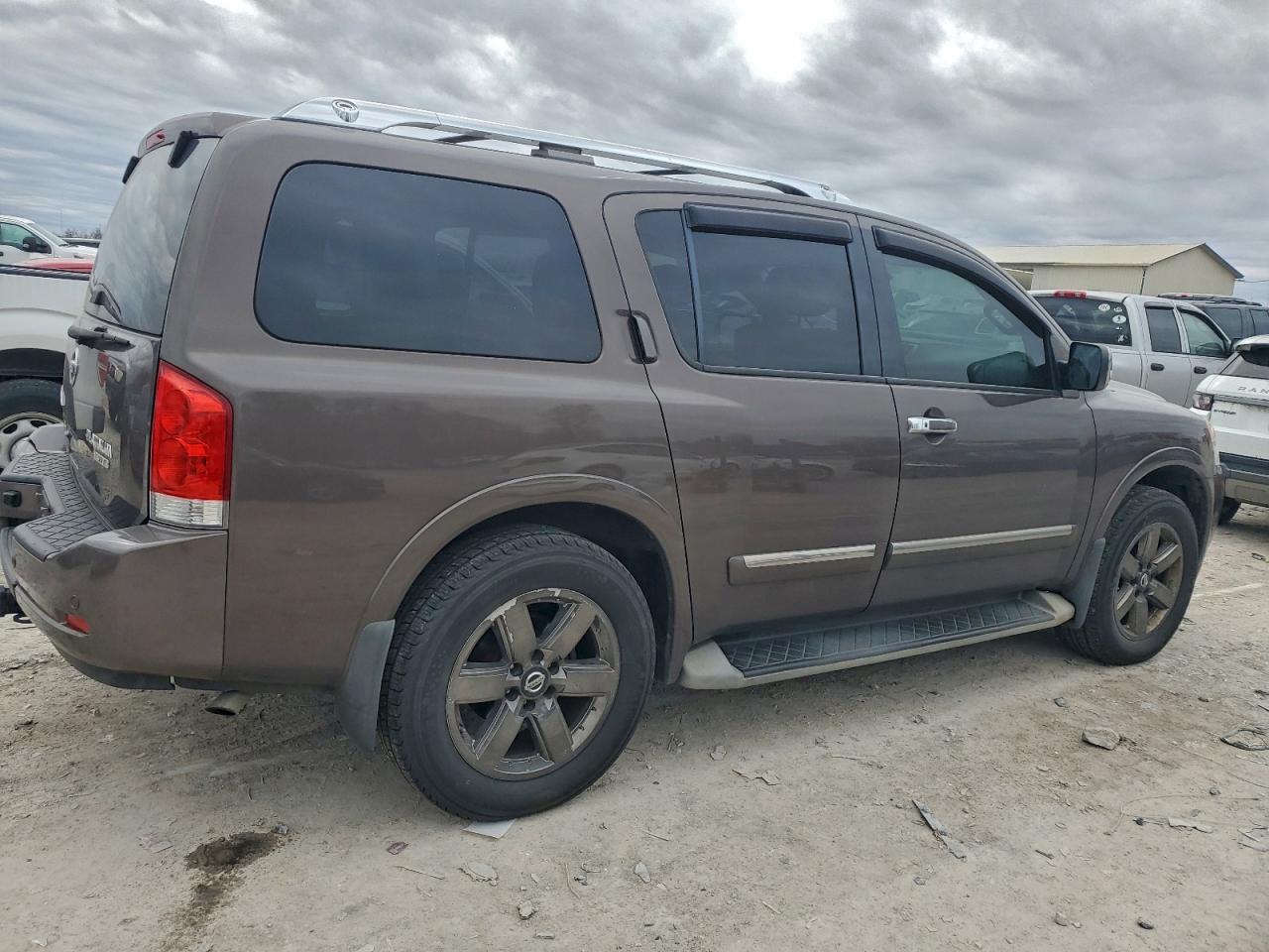 2013 NISSAN ARMADA SV photo 5