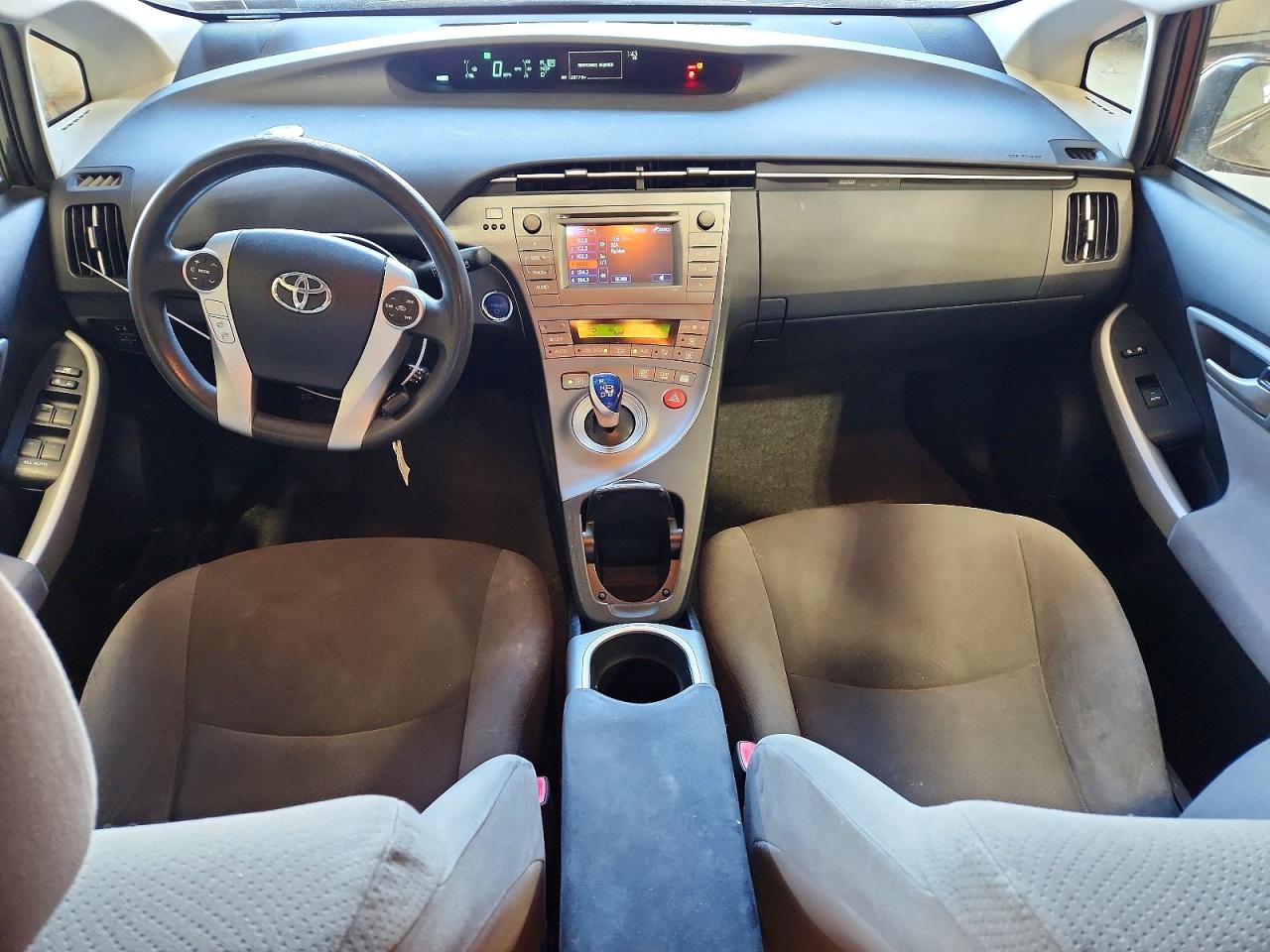 2013 TOYOTA PRIUS photo 15