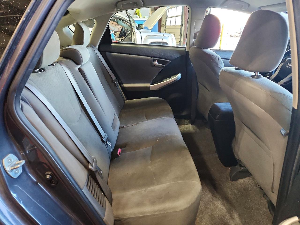 2013 TOYOTA PRIUS photo 19