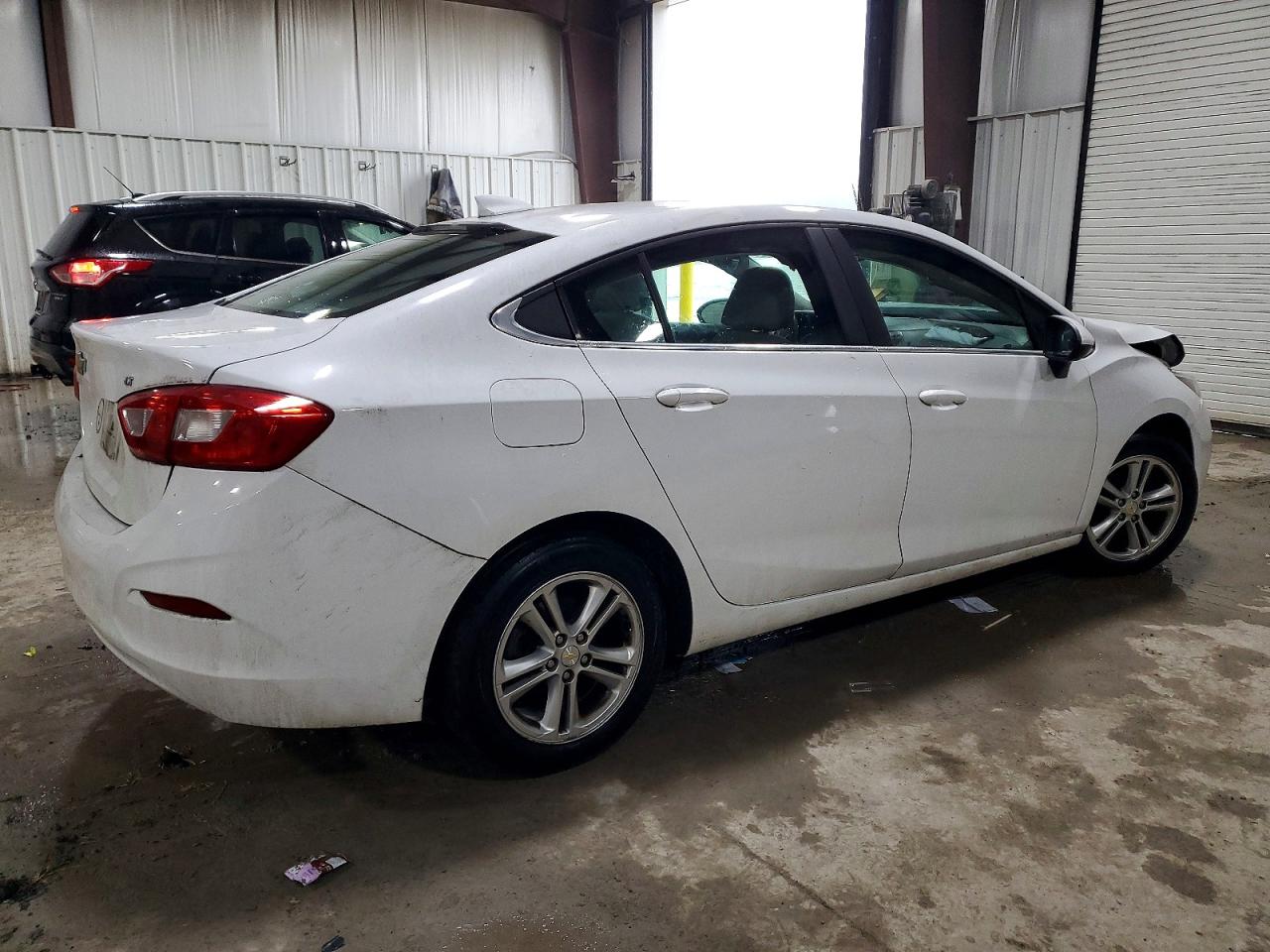 2017 CHEVROLET CRUZE LT photo 5