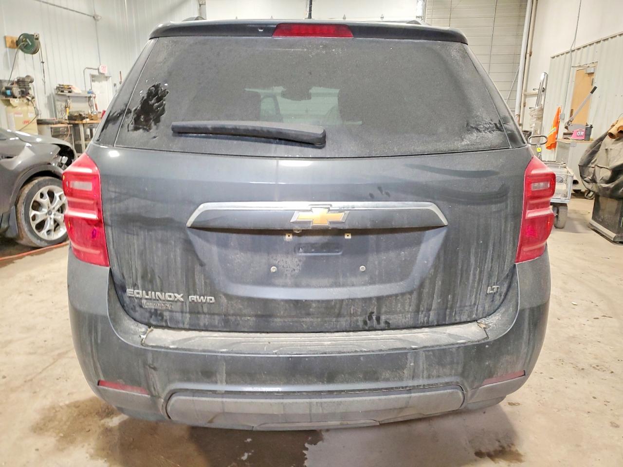 2017 CHEVROLET EQUINOX LT photo 16