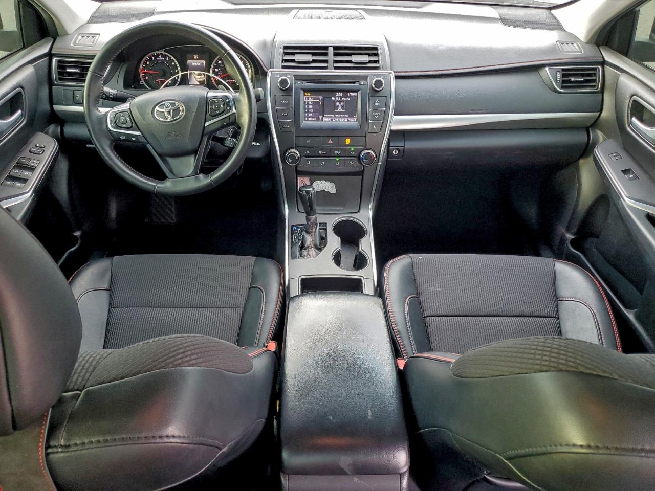 2016 TOYOTA CAMRY LE photo 15