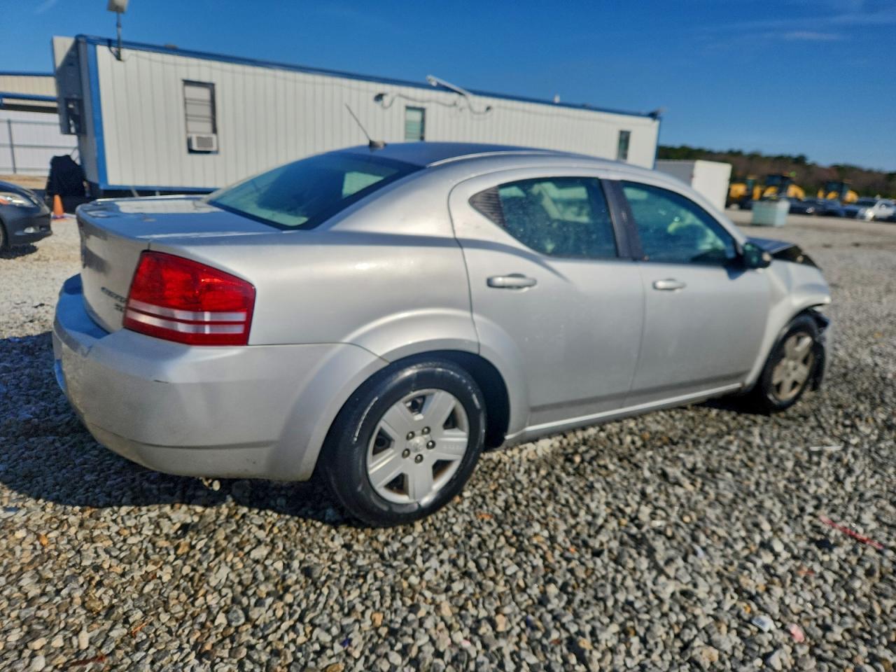 2010 DODGE AVENGER SXT photo 3