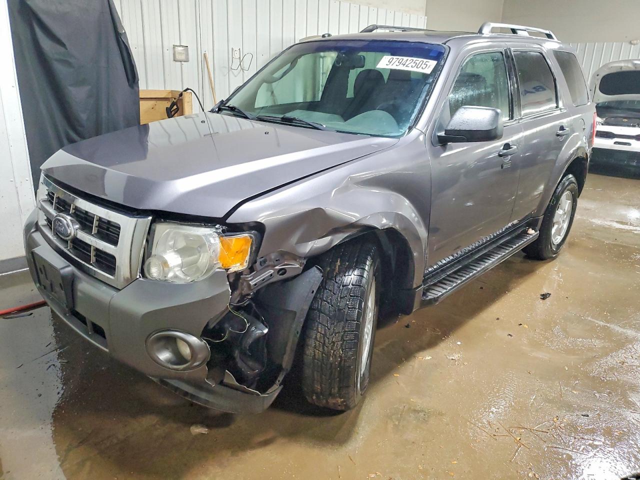 2010 FORD ESCAPE