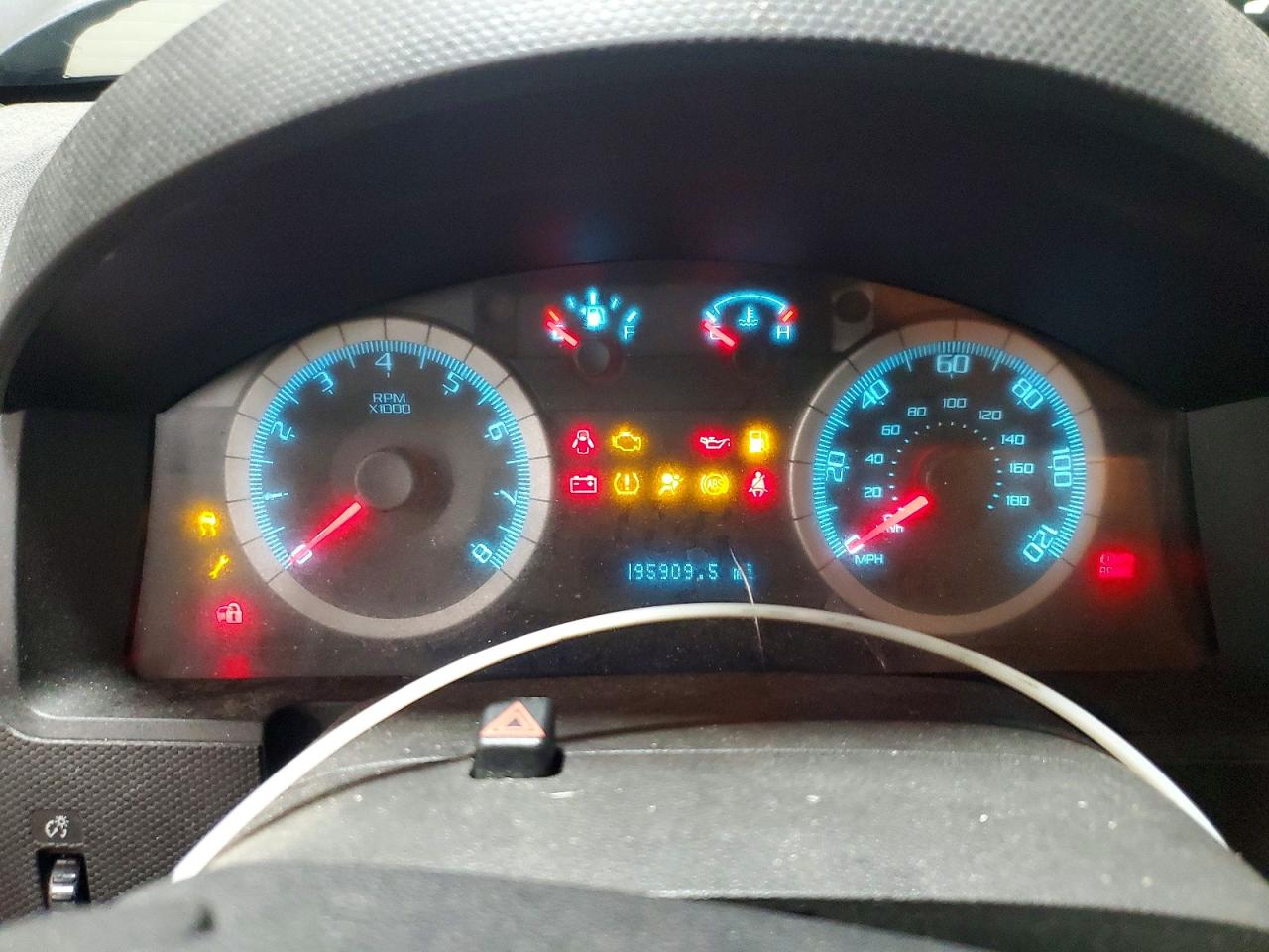 2010 FORD ESCAPE XLT photo 9