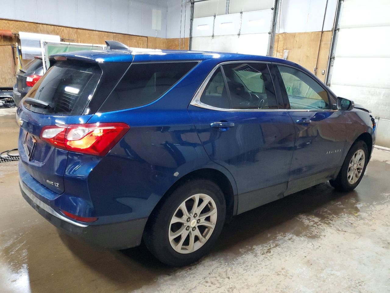 2019 CHEVROLET EQUINOX LT photo 3