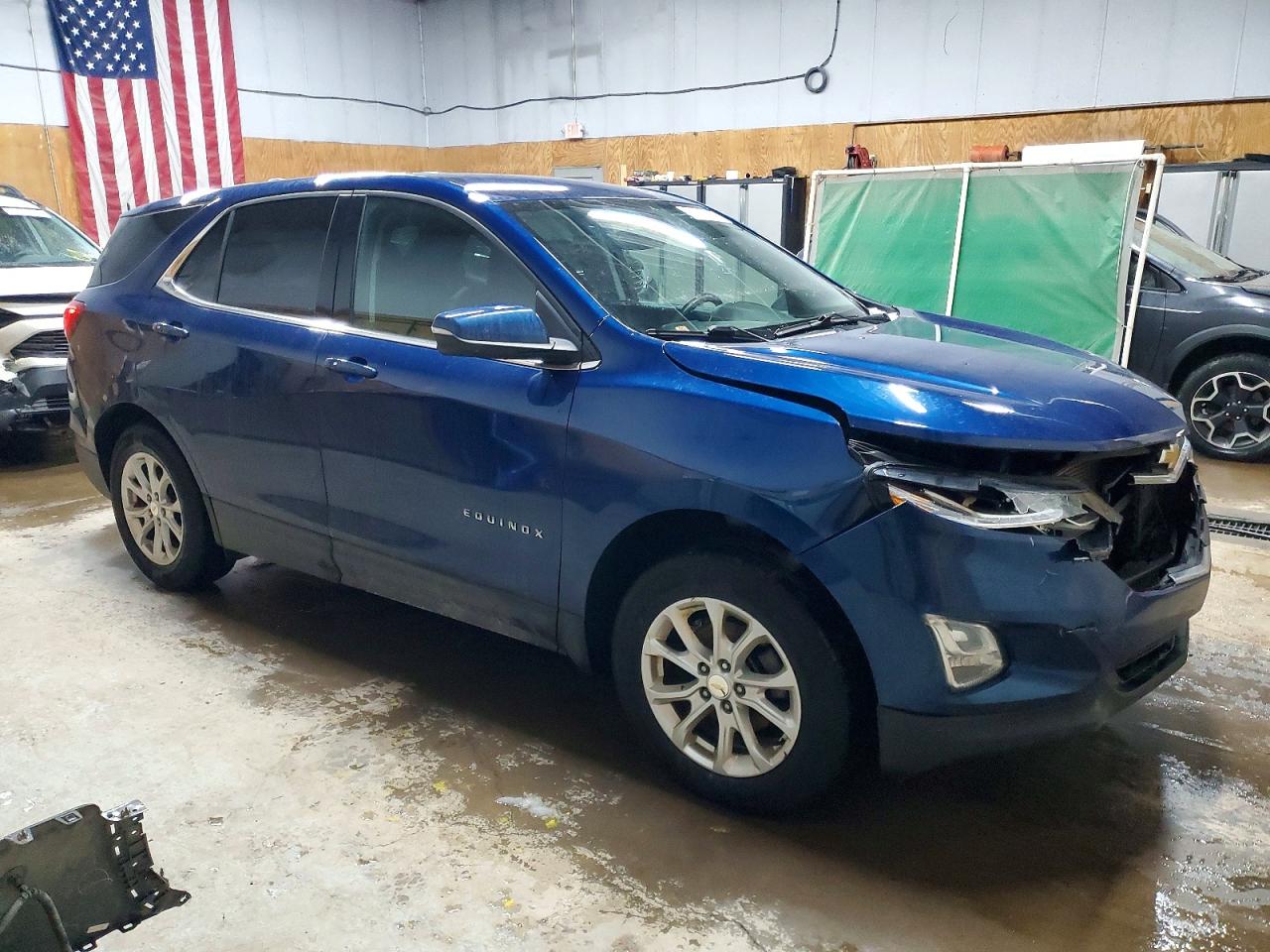 2019 CHEVROLET EQUINOX LT photo 4